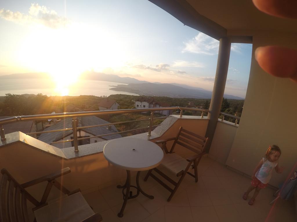 Апартамент Sunset Velestovo Охрид