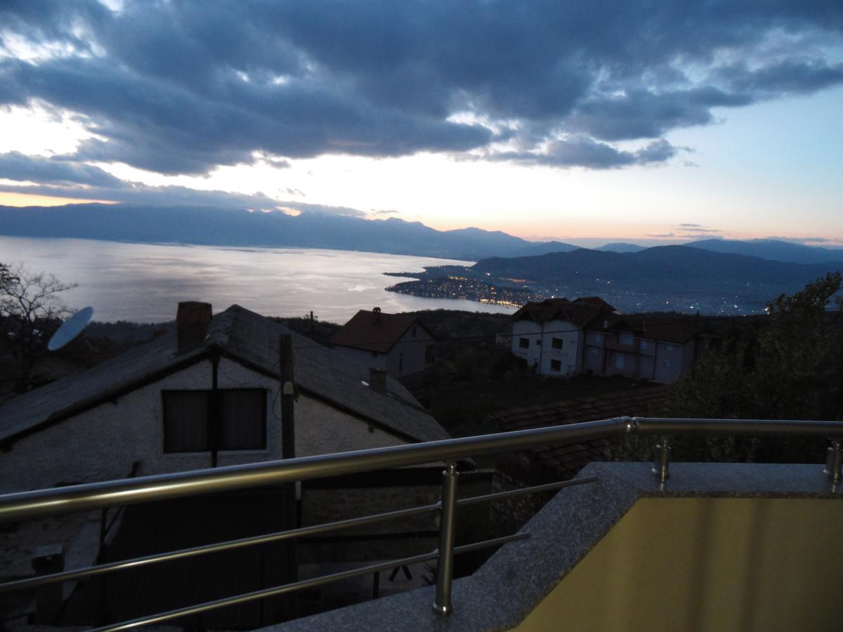 Sunset Velestovo דירה *